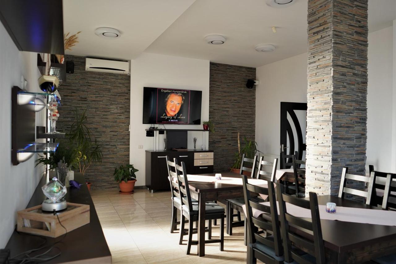 Отель Indeep Club Cumpana  Экстерьер фото